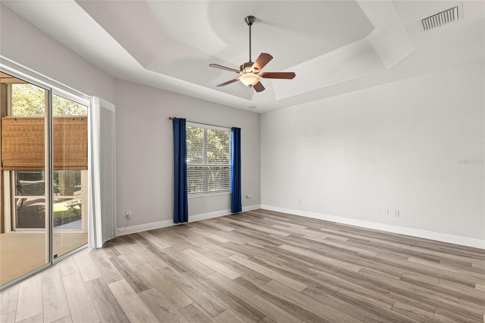 Master bedroom. - 1126 MIONA SHORES DR, THE VILLAGES