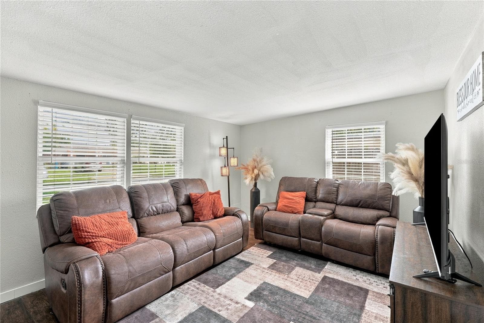 Newer Windows - 6764 80TH AVE N, PINELLAS PARK