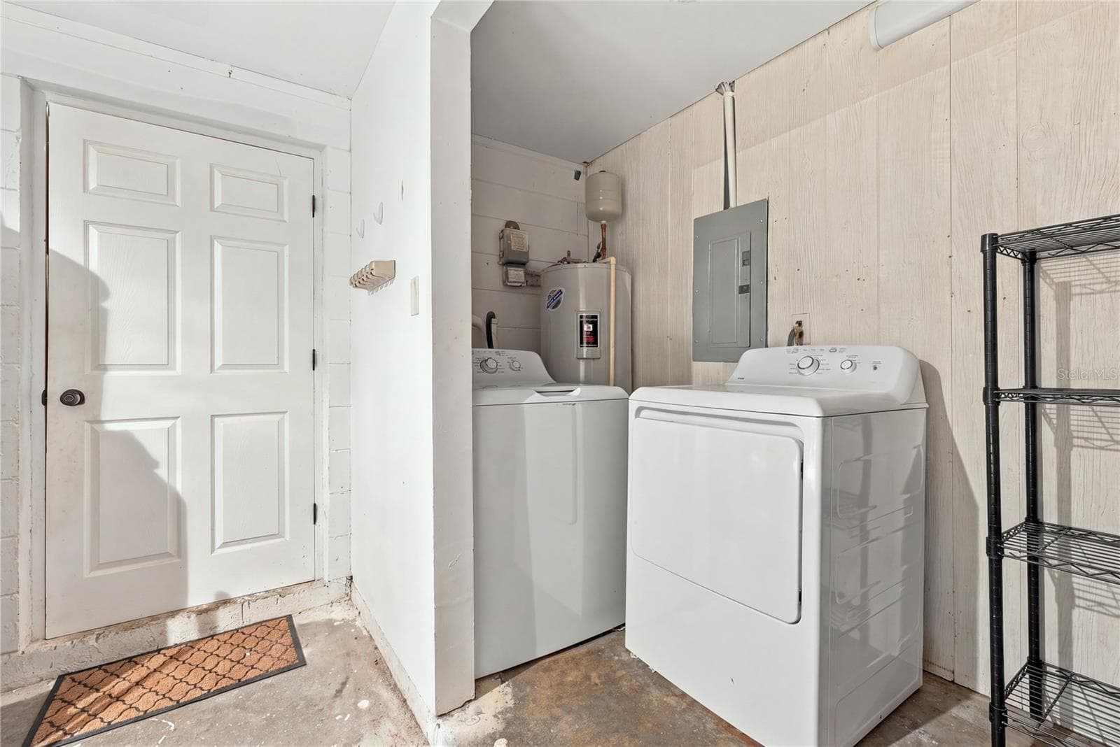 Laundry in Garage - 6764 80TH AVE N, PINELLAS PARK