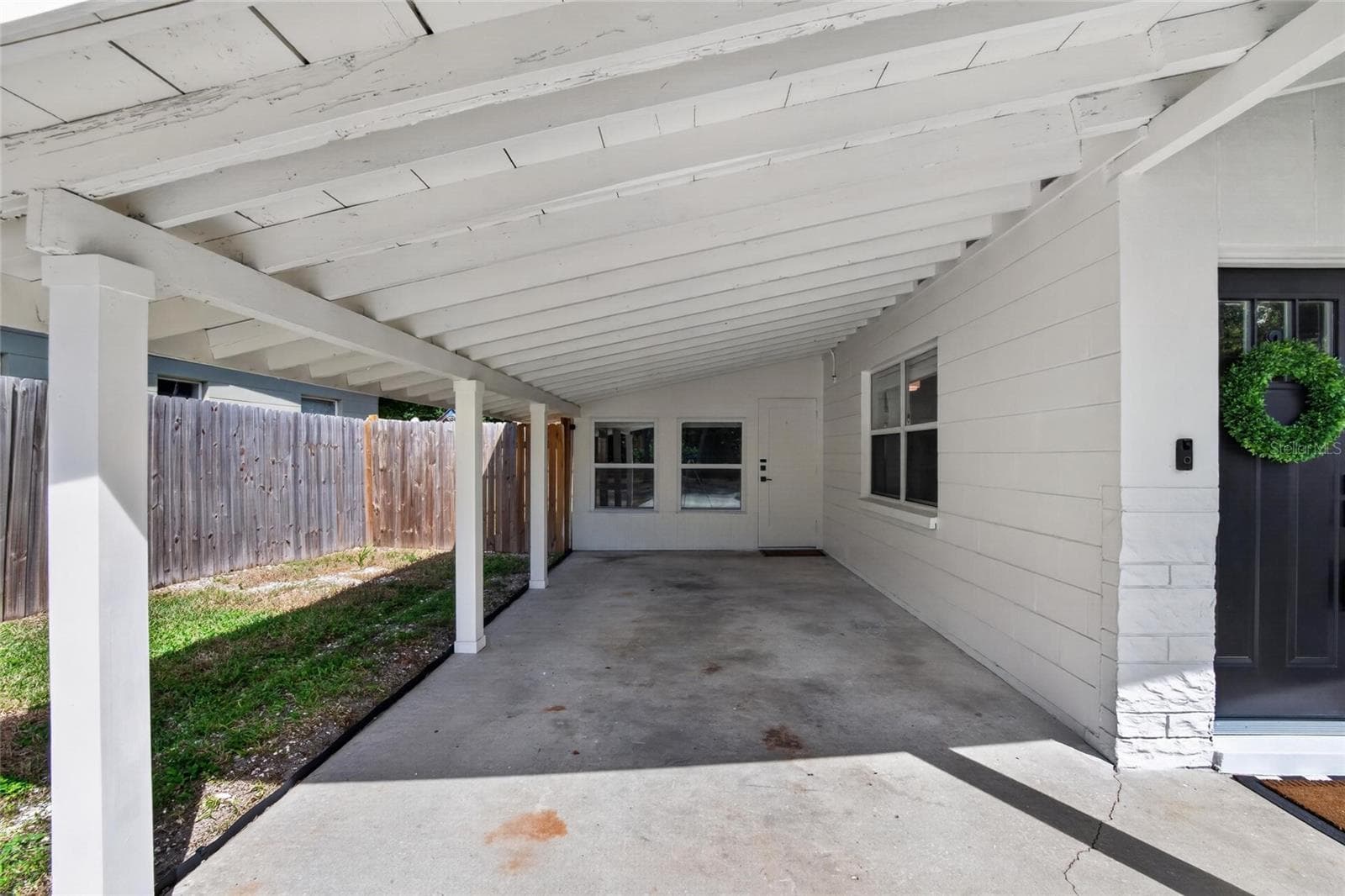Single Family Residence at 835 54TH AVE N, ST PETERSBURG, photo 6 of 34