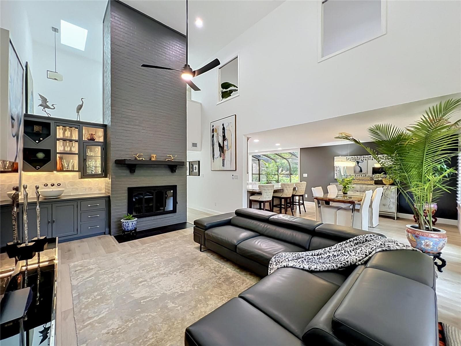 Single Family Residence at 128 WOODMILL RD, LONGWOOD, photo 11 of 41