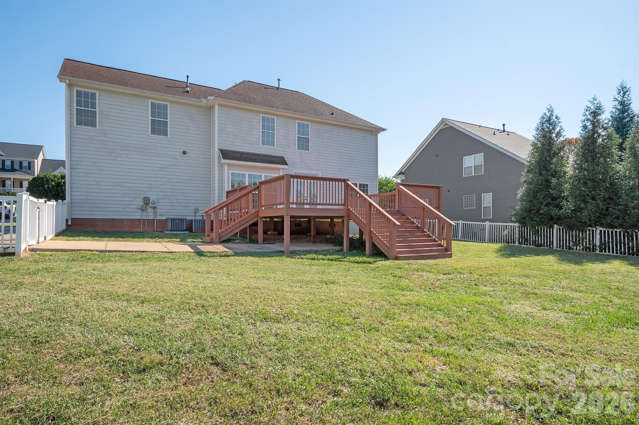 Huge 24 by 24 foot deck - 110 Fox Den Circle, Statesville