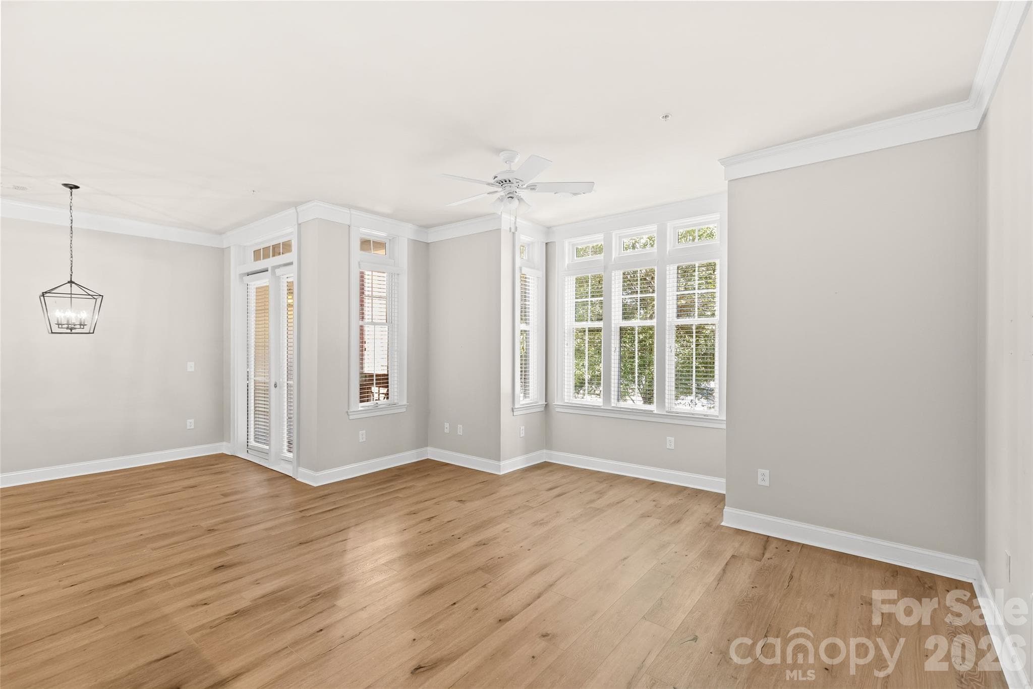 Condominium at 2810 Selwyn Avenue, Charlotte, photo 15 of 48