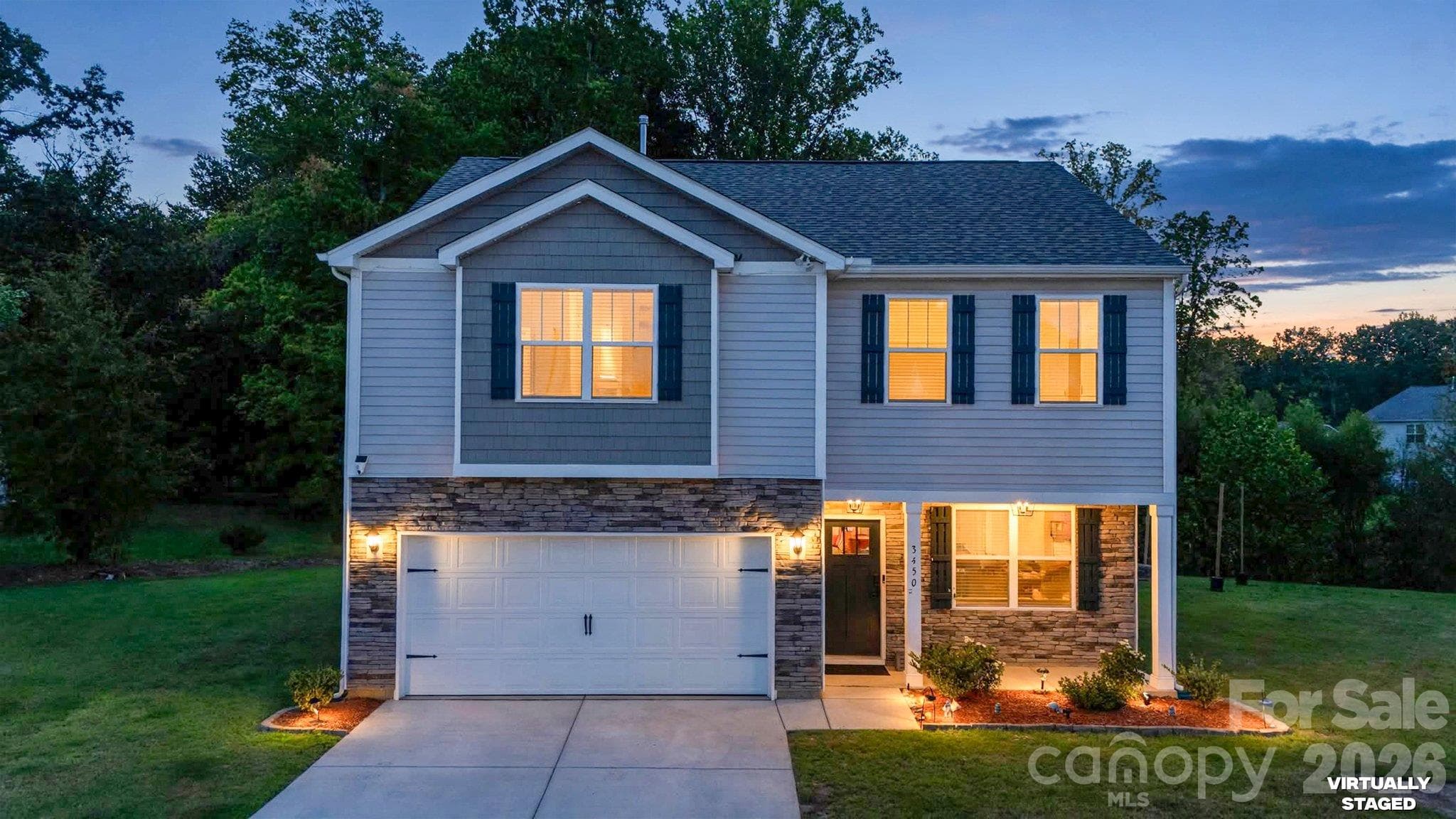 Single Family Residence at 3450 Buck Court, Gastonia, photo 2 of 18
