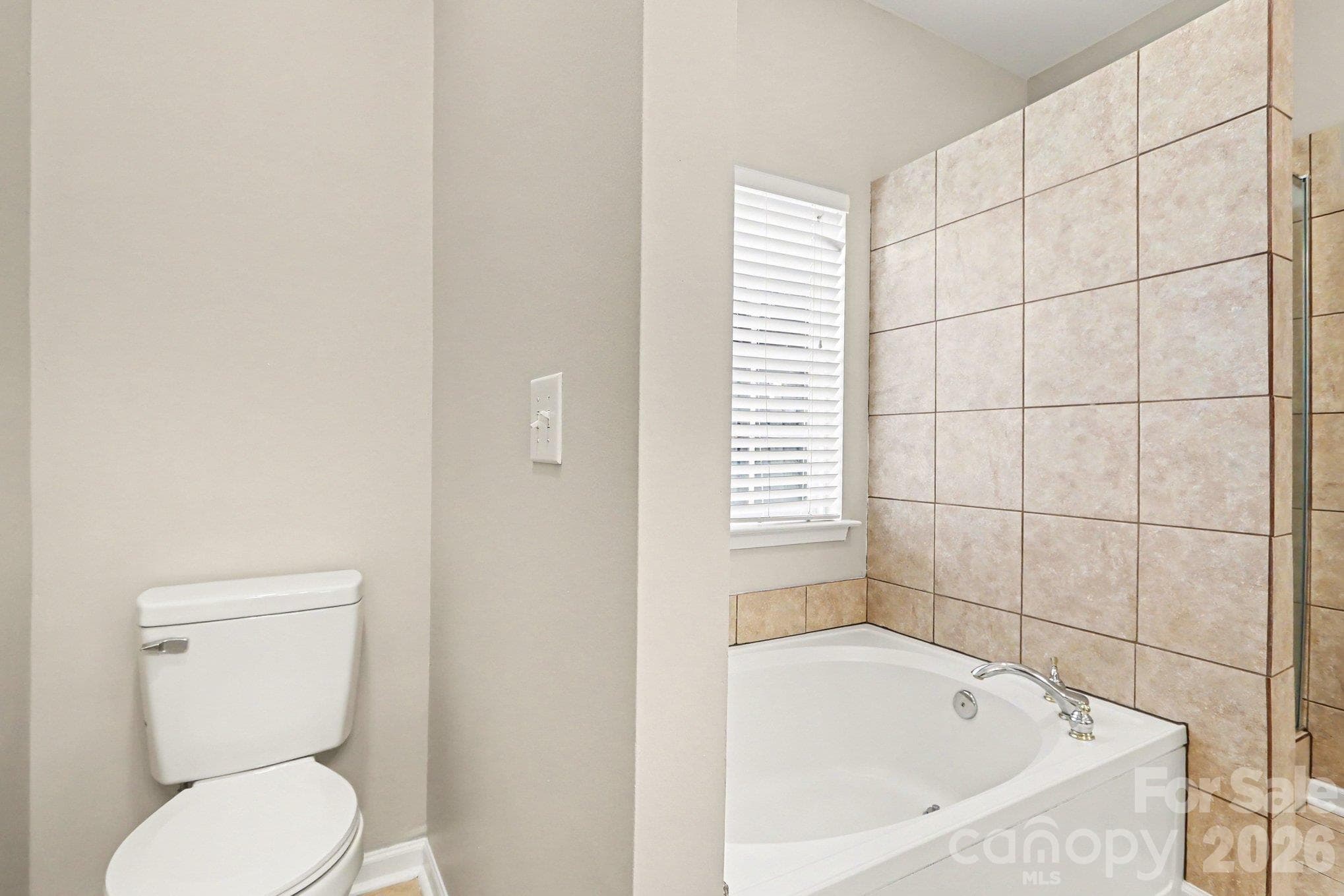 Single Family Residence at 6820 Sweetfield Drive, Huntersville, photo 11 of 17
