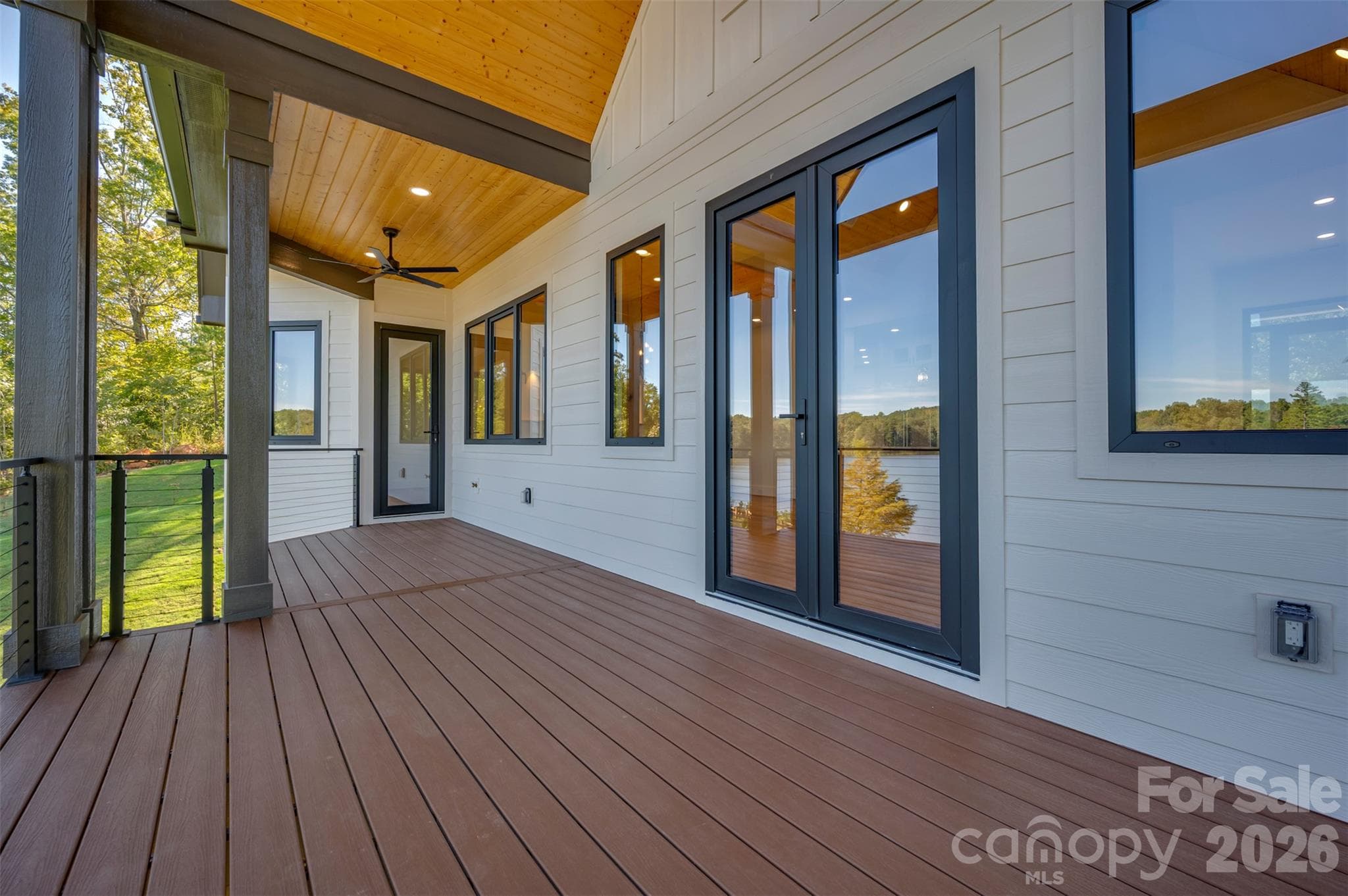 Single Family Residence at 438 Mapleton Lane, Columbus, photo 30 of 47