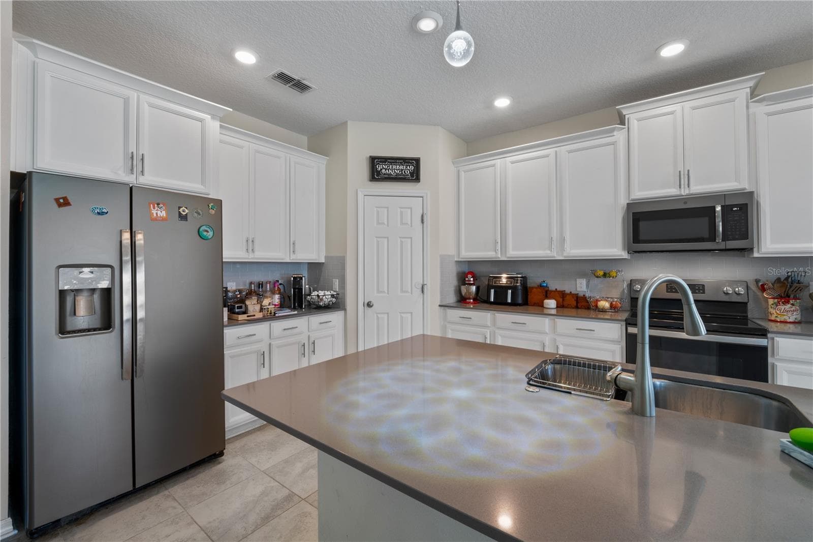 Single Family Residence at 5414 MANCHESTER DR, ST CLOUD, photo 10 of 50