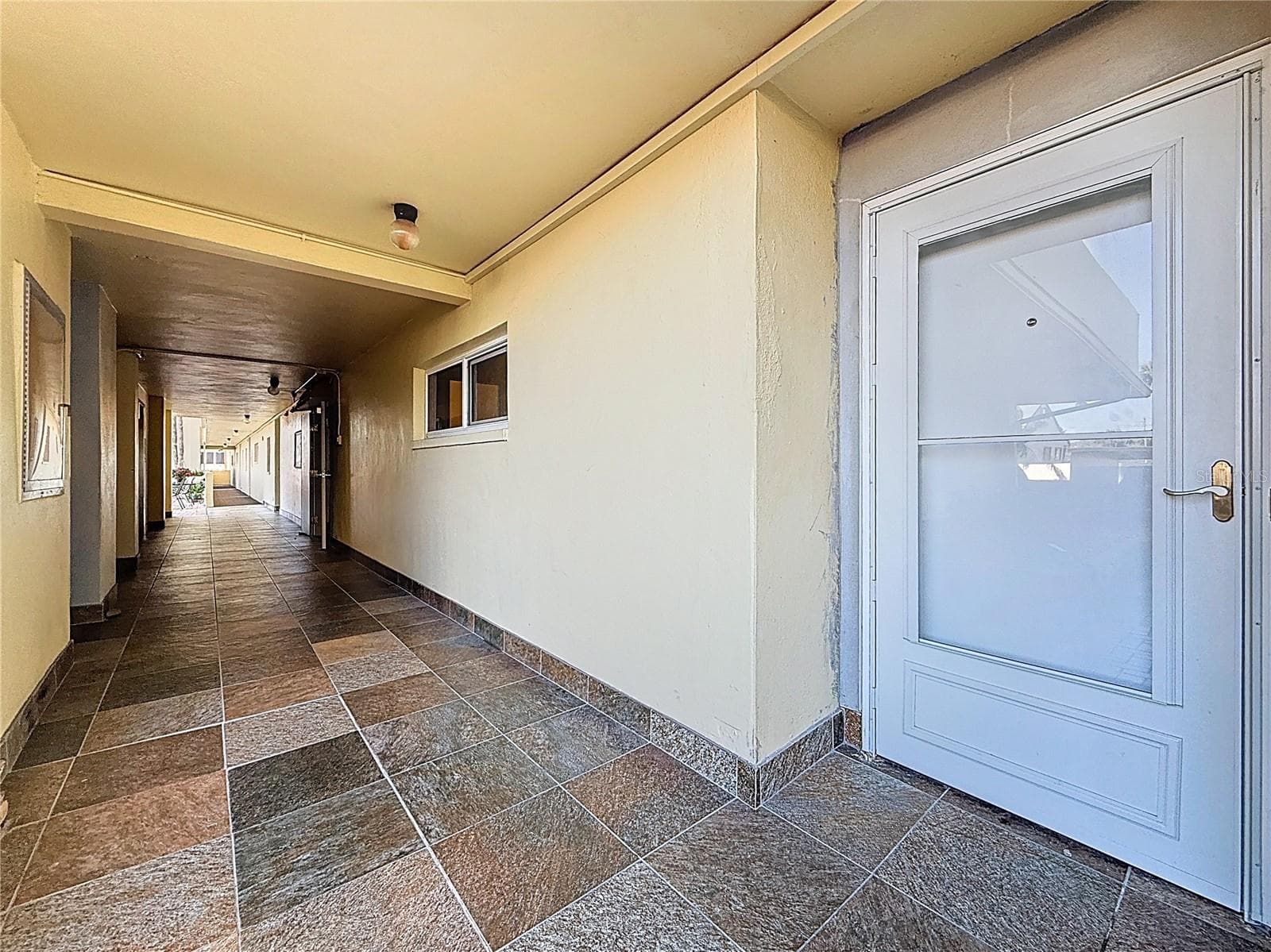 Condominium at 4550 COVE CIR #106, ST PETERSBURG, photo 2 of 34