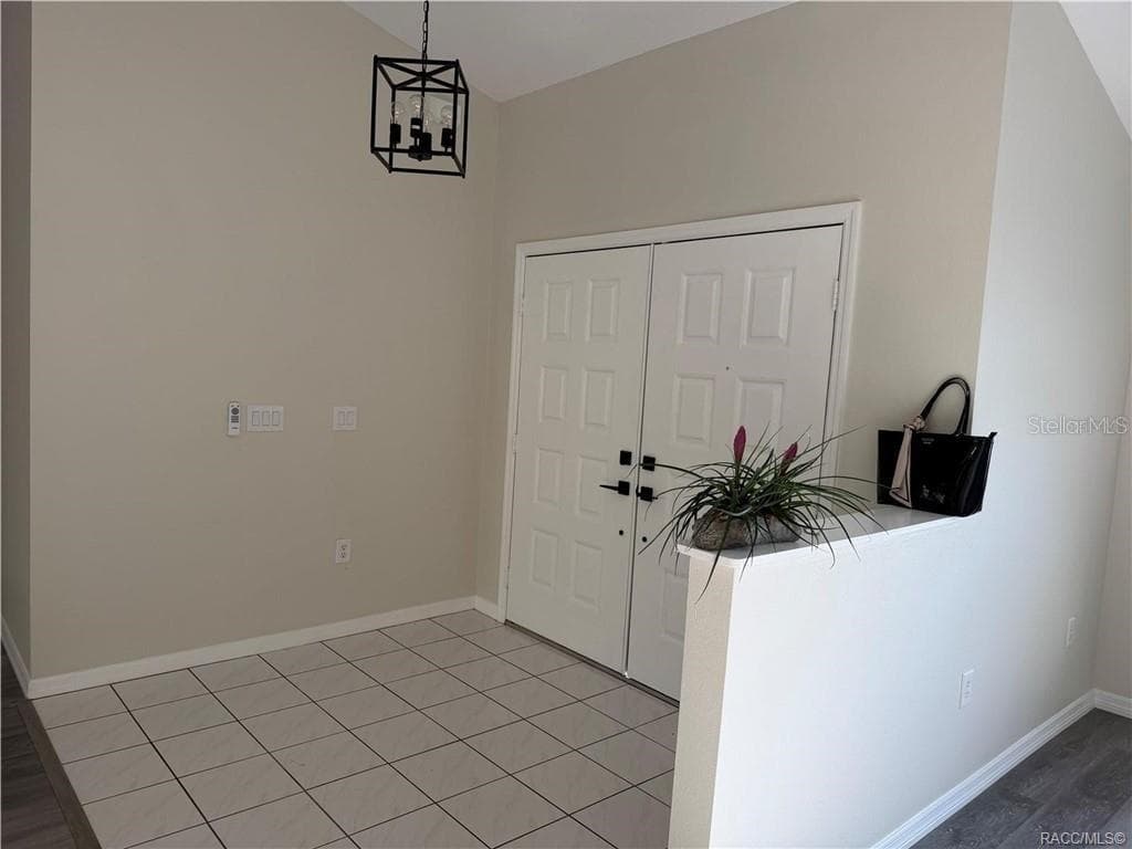 Single Family Residence at 994 E CROWN OF ROSES LOOP, INVERNESS, photo 5 of 27