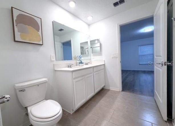 Master Bathroom - 656 TANARO LN, HAINES CITY