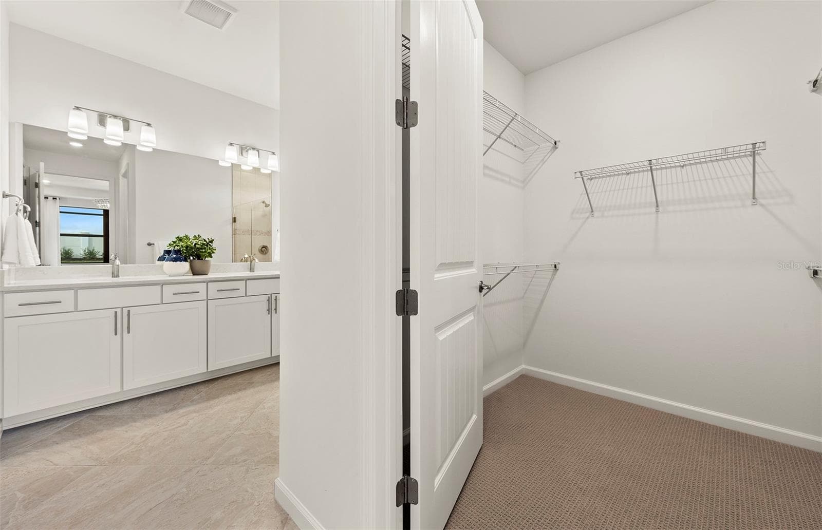 PICTURES ARE OF THE FURNISHED MODEL. - 10481 SEA BREEZE RIDGE DR, ENGLEWOOD