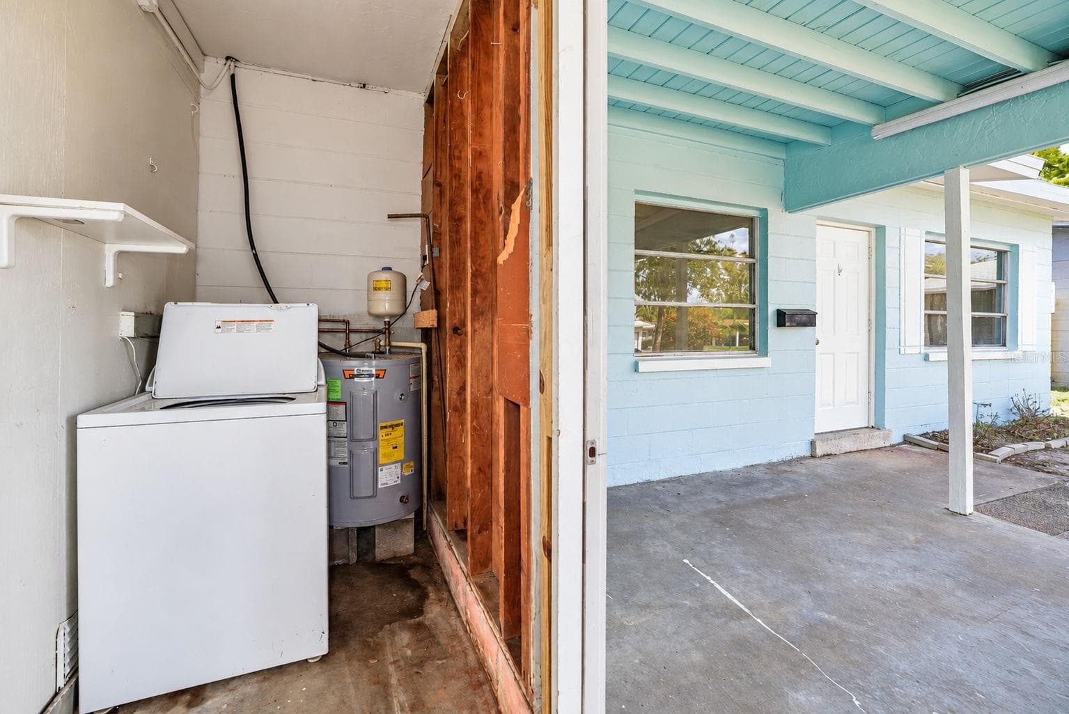 Unit 2 - Laundry Room w Washer/Dryer - 173 38TH AVE SE, ST PETERSBURG