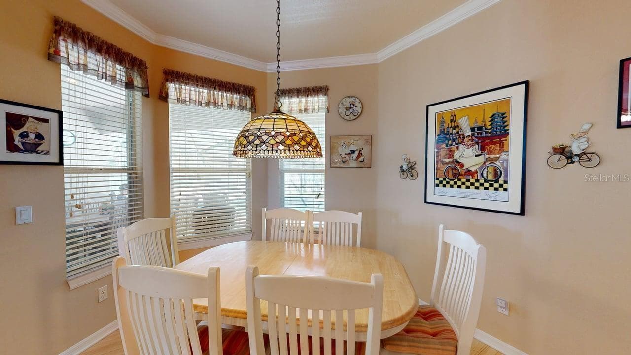 Single Family Residence at 13211 LAKESHORE GROVE DRIVE, WINTER GARDEN, photo 7 of 59