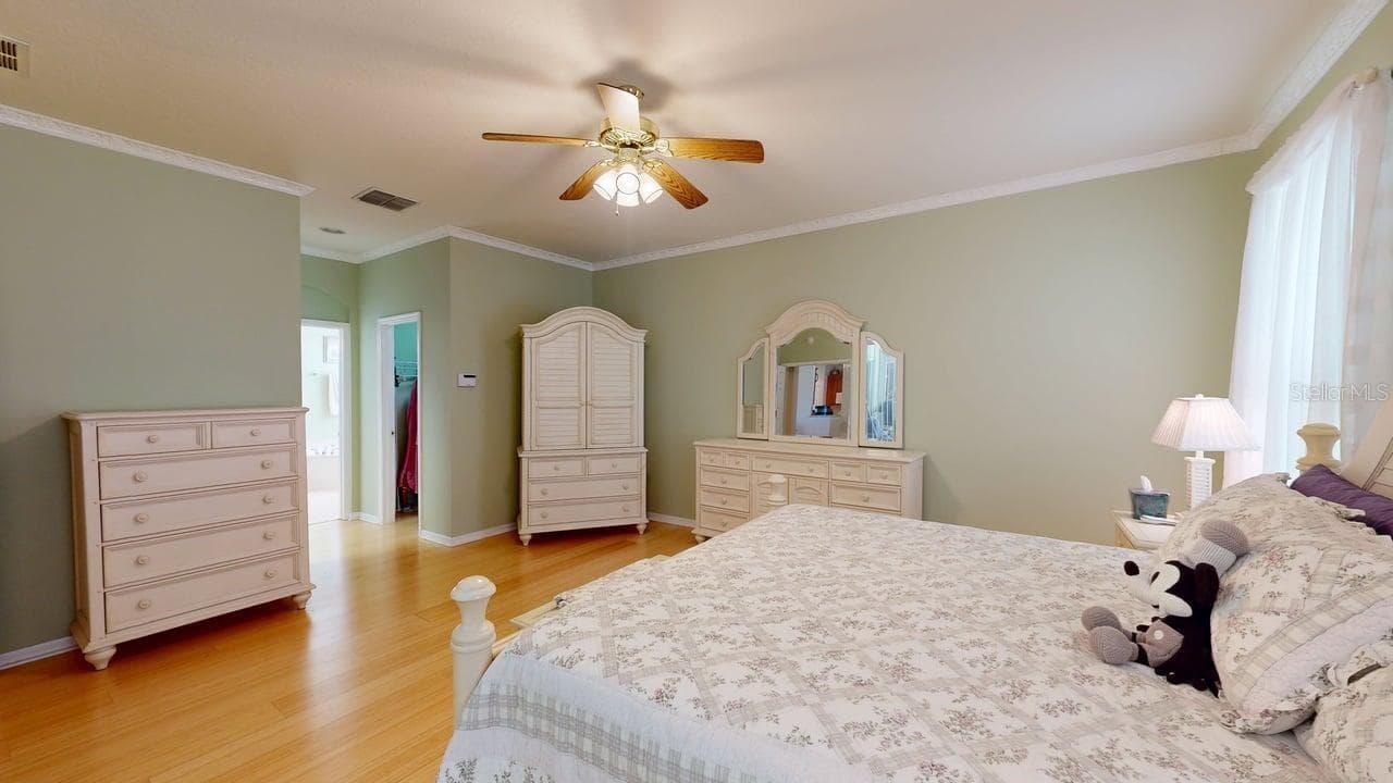 Single Family Residence at 13211 LAKESHORE GROVE DRIVE, WINTER GARDEN, photo 8 of 59
