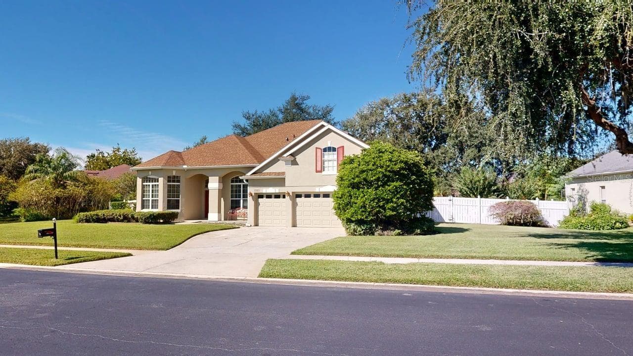 Single Family Residence at 13211 LAKESHORE GROVE DRIVE, WINTER GARDEN, photo 10 of 59