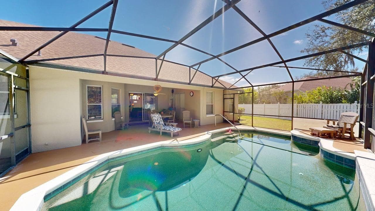 Single Family Residence at 13211 LAKESHORE GROVE DRIVE, WINTER GARDEN, photo 16 of 59