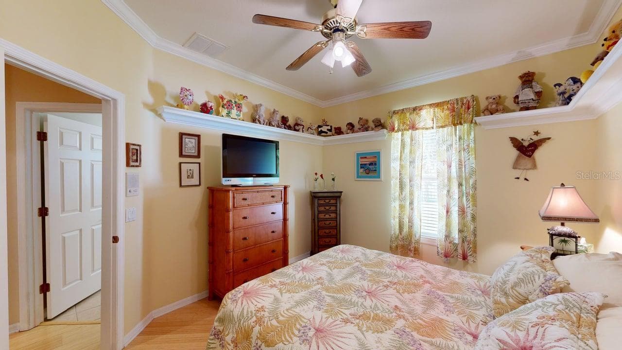 Single Family Residence at 13211 LAKESHORE GROVE DRIVE, WINTER GARDEN, photo 32 of 59