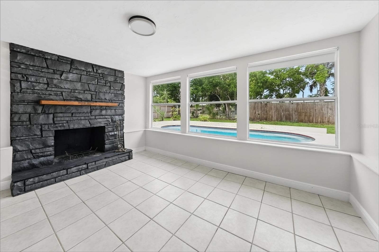 Single Family Residence at 3312 32ND ST W, BRADENTON, photo 9 of 20