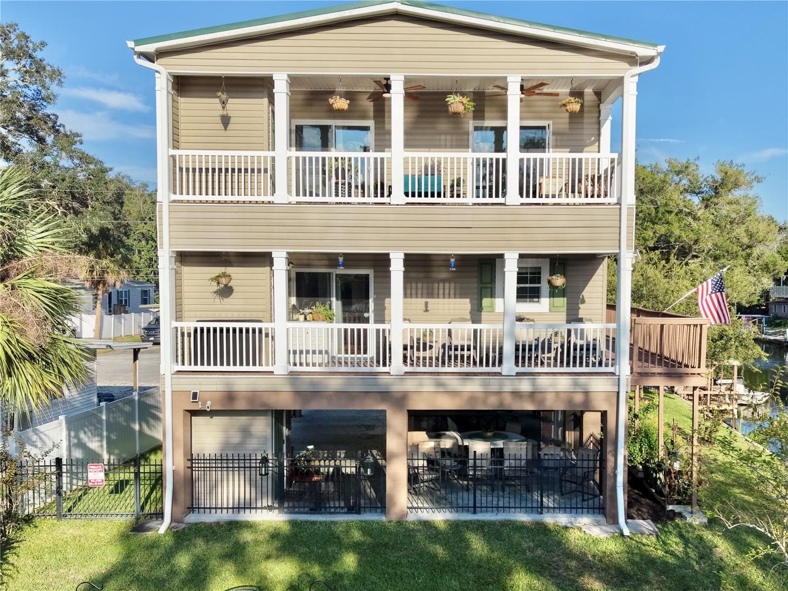 Single Family Residence at 7247 ARBORDALE DR, WEEKI WACHEE, photo 6 of 67