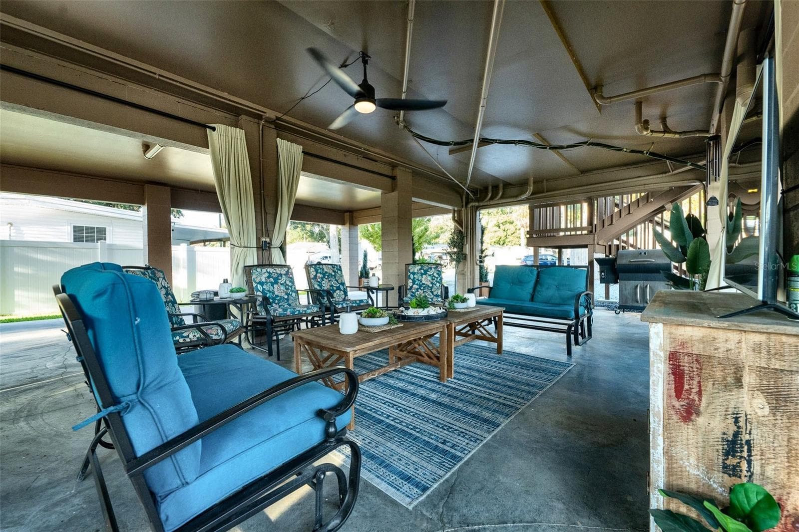 Single Family Residence at 7247 ARBORDALE DR, WEEKI WACHEE, photo 13 of 67