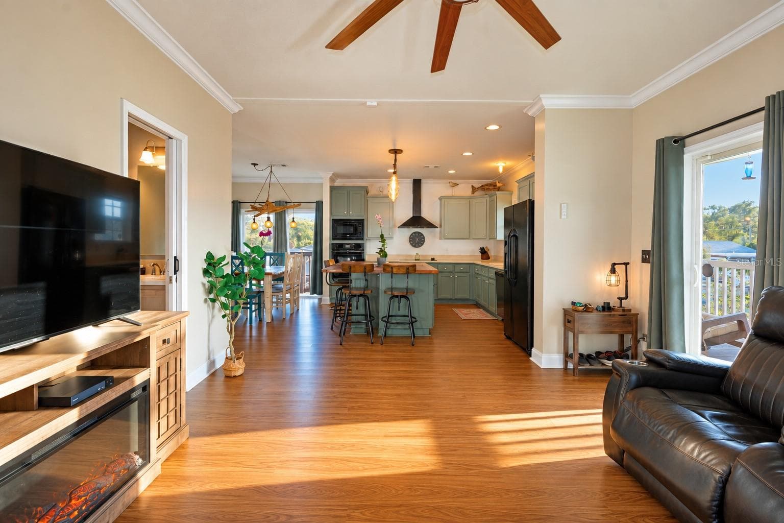 Single Family Residence at 7247 ARBORDALE DR, WEEKI WACHEE, photo 21 of 67