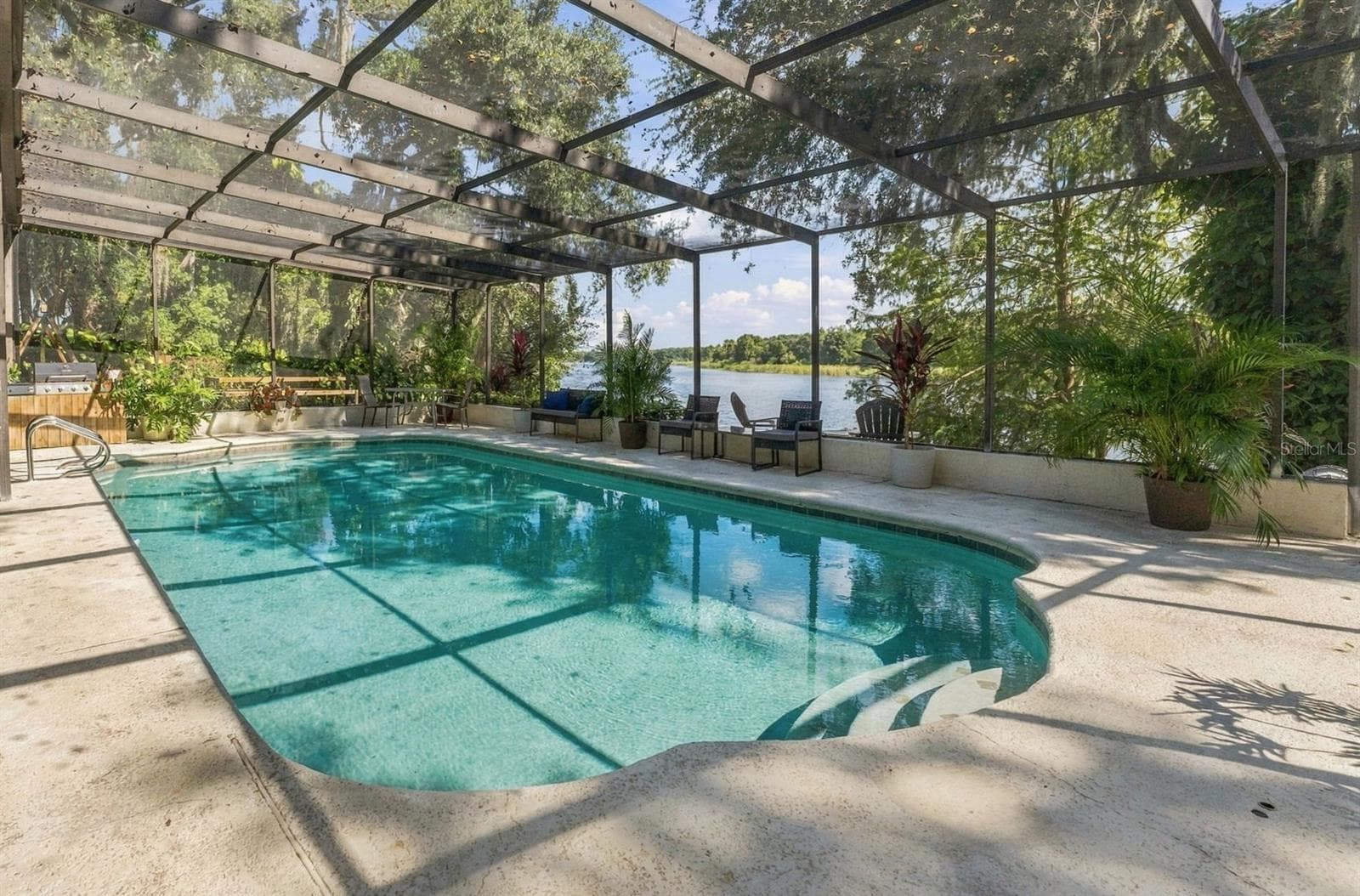 Oasis Vacation Vibes all YEAR! - 3006 RIVER GROVE DR, TAMPA