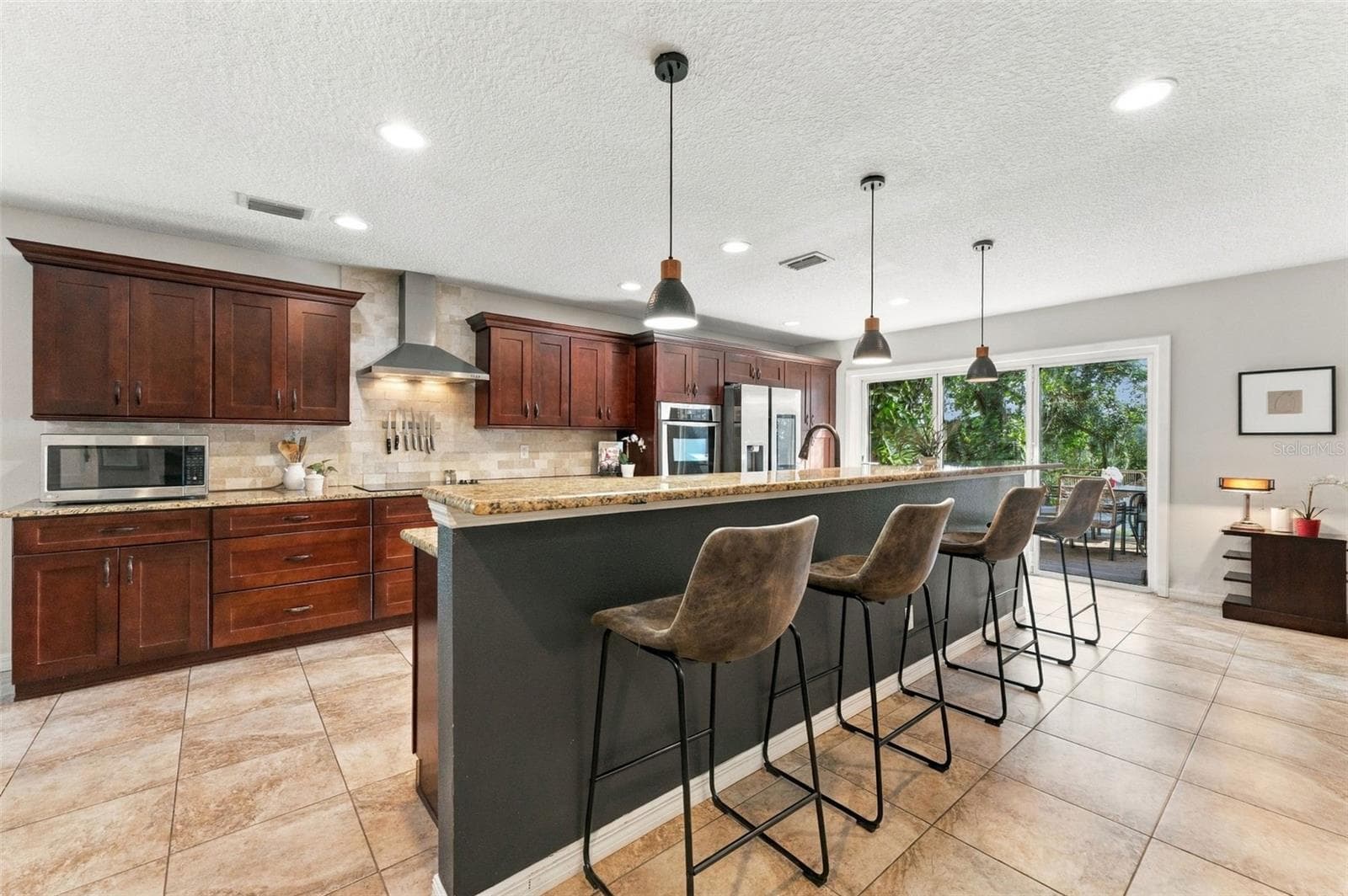 Massive Entertainer's Dream Kitchen! - 3006 RIVER GROVE DR, TAMPA