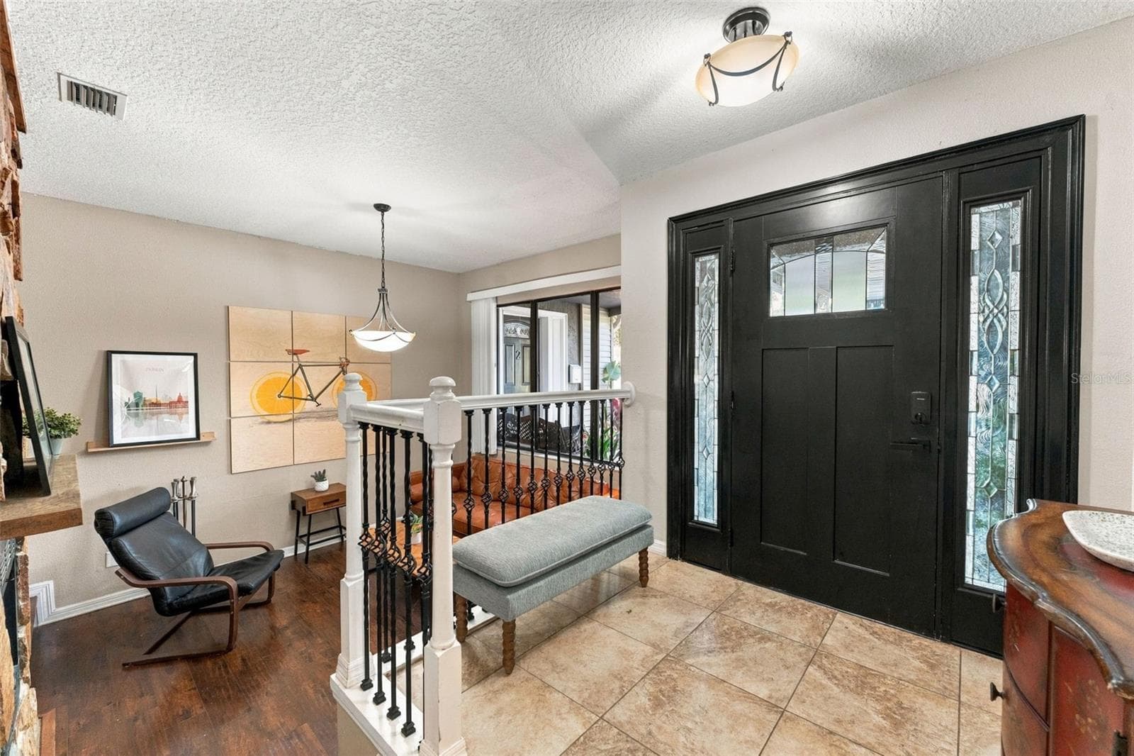 Foyer and sunken living room - 3006 RIVER GROVE DR, TAMPA