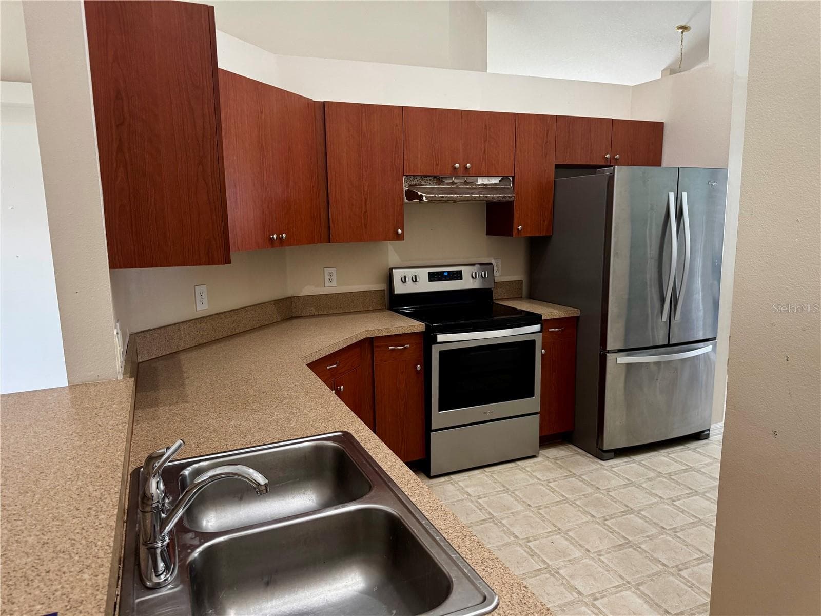 Kitchen - 5912 33RD DR E, PALMETTO