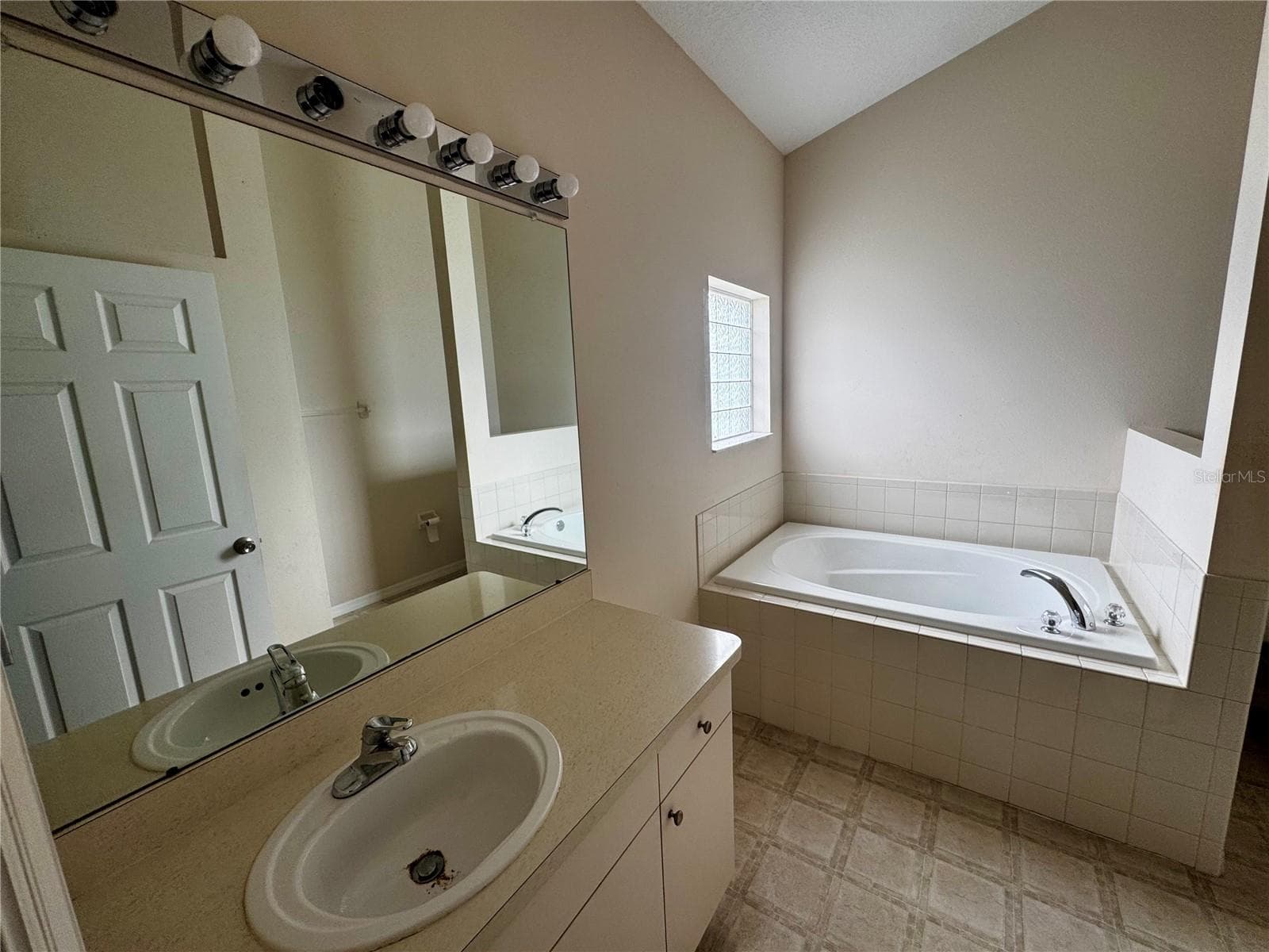 Primary bathroom - 5912 33RD DR E, PALMETTO