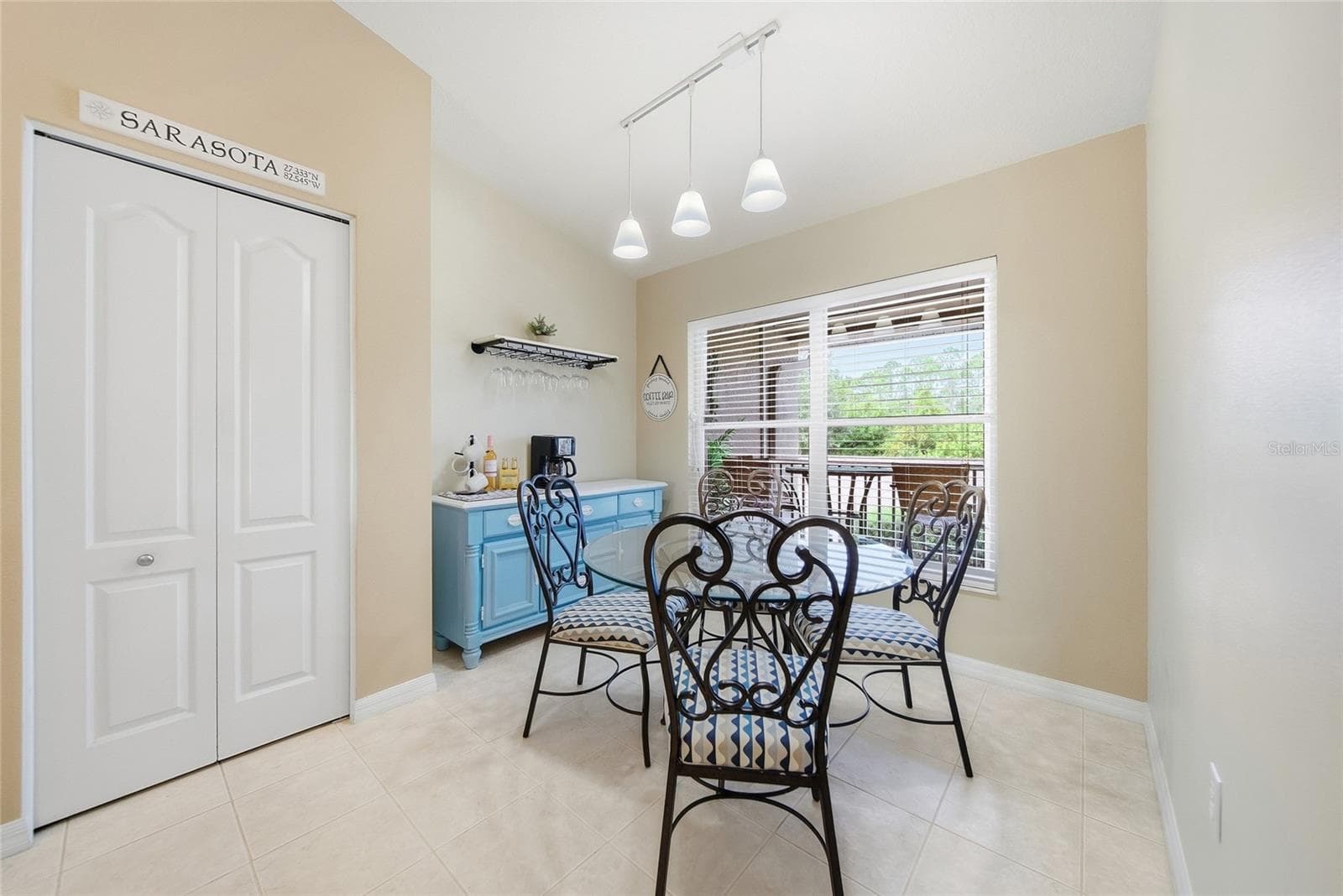 Kitchenette - 5320 HYLAND HILLS AVE #2222, SARASOTA
