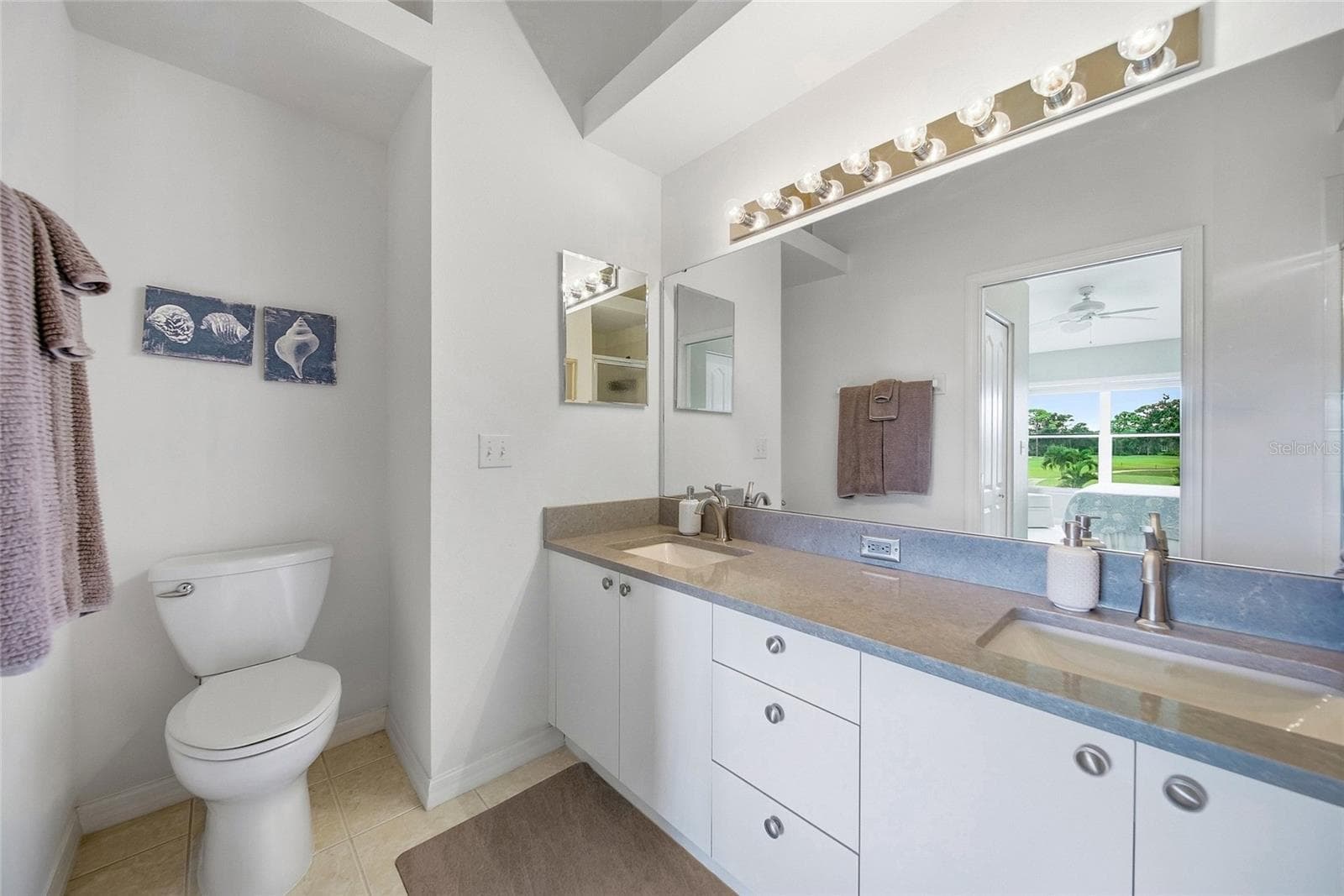 Primary bathroom - 5320 HYLAND HILLS AVE #2222, SARASOTA