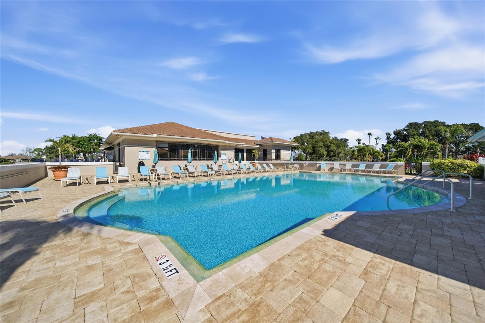 Condominium at 5320 HYLAND HILLS AVE #2222, SARASOTA, photo 43 of 49