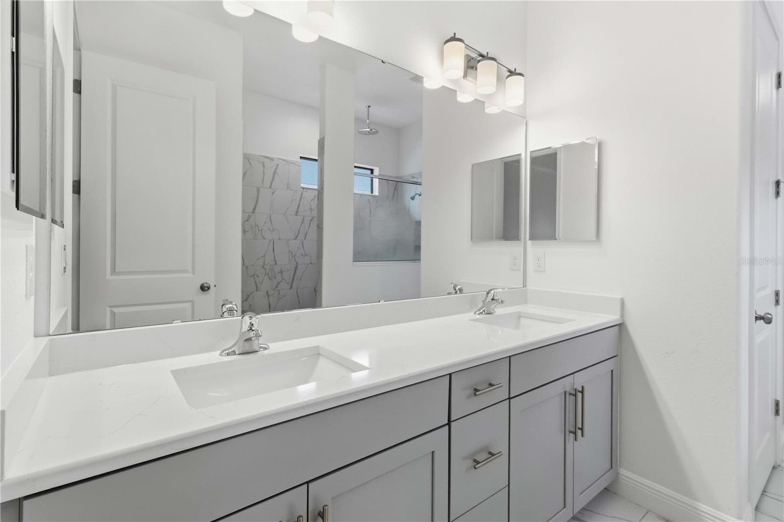 Single Family Residence at 4028 SALIDA DELSOL DR, SUN CITY CENTER, photo 20 of 47