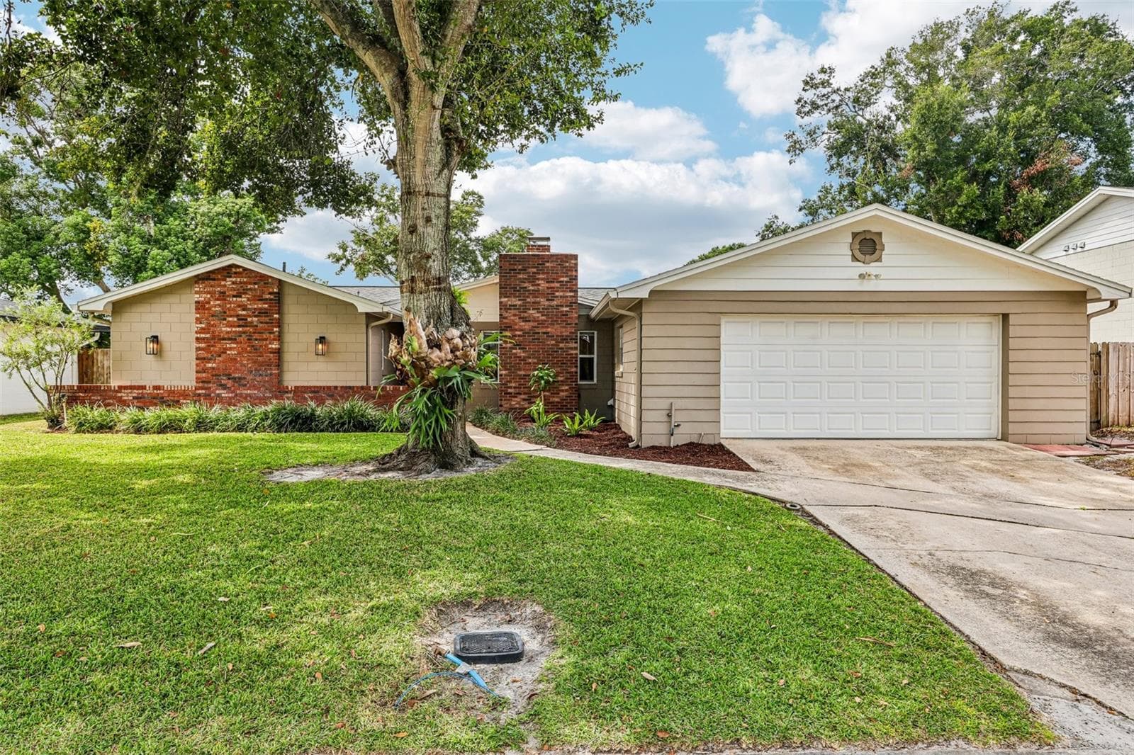 1519 GLASTONBERRY RD