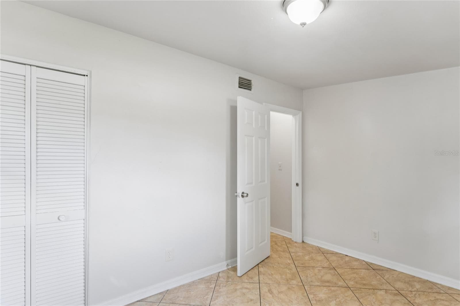 Single Family Residence at 6819 TUTTLE ST, TAMPA, photo 16 of 28