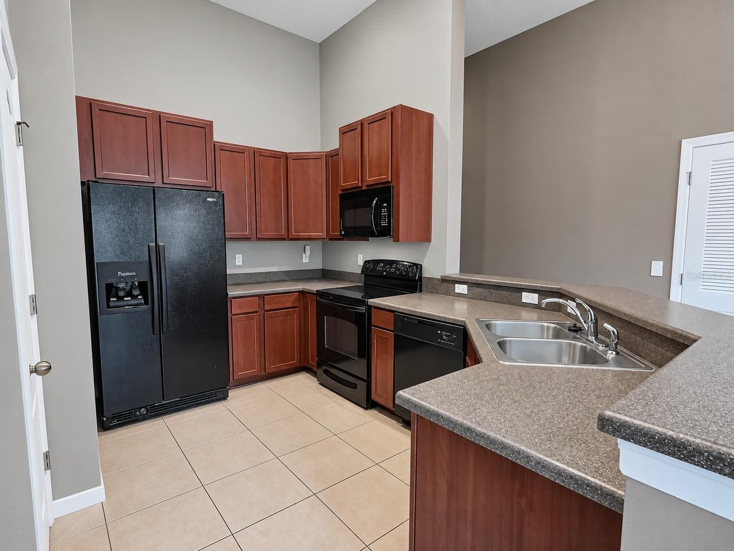 Townhouse at 7703 RED MILL CIR, NEW PORT RICHEY, photo 13 of 43