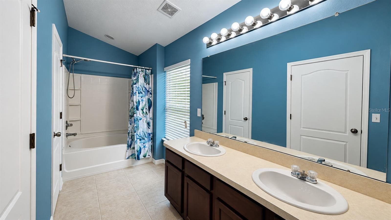 Townhouse at 7703 RED MILL CIR, NEW PORT RICHEY, photo 32 of 43