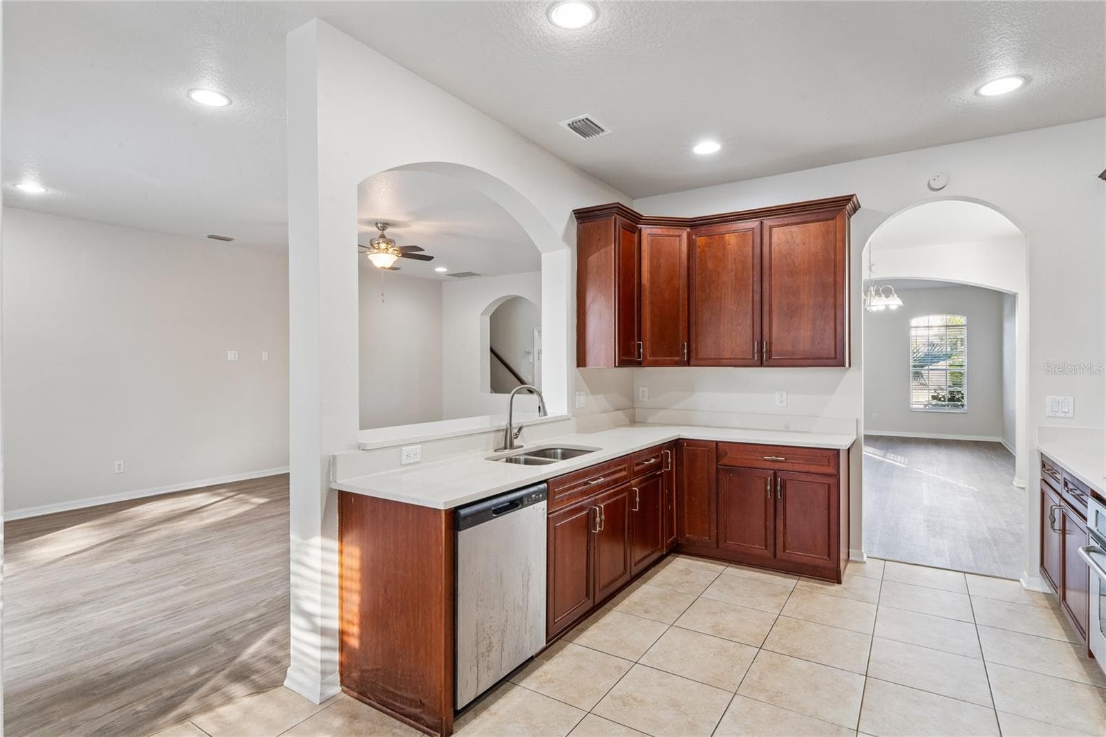 Single Family Residence at 9138 LOST MILL DR, LAND O LAKES, photo 9 of 47