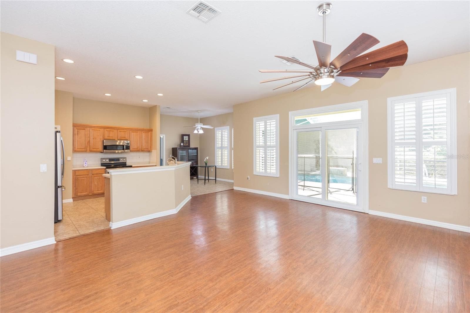 Single Family Residence at 11730 LAKEVIEW DR, NEW PORT RICHEY, photo 9 of 57