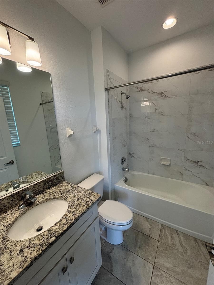 Single Family Residence at 12964 WILLOW GROVE DR, RIVERVIEW, photo 5 of 31