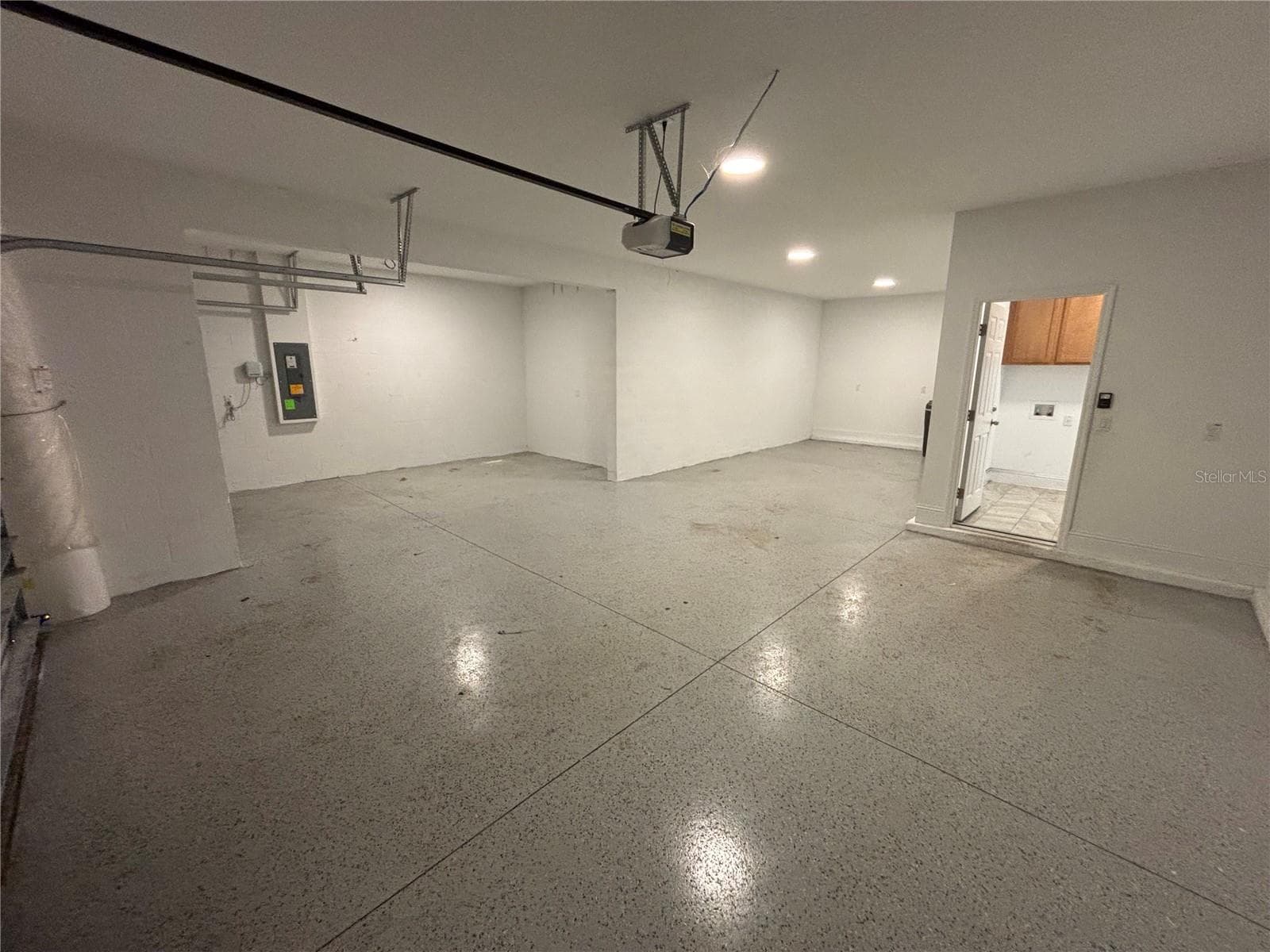 Single Family Residence at 12964 WILLOW GROVE DR, RIVERVIEW, photo 10 of 31