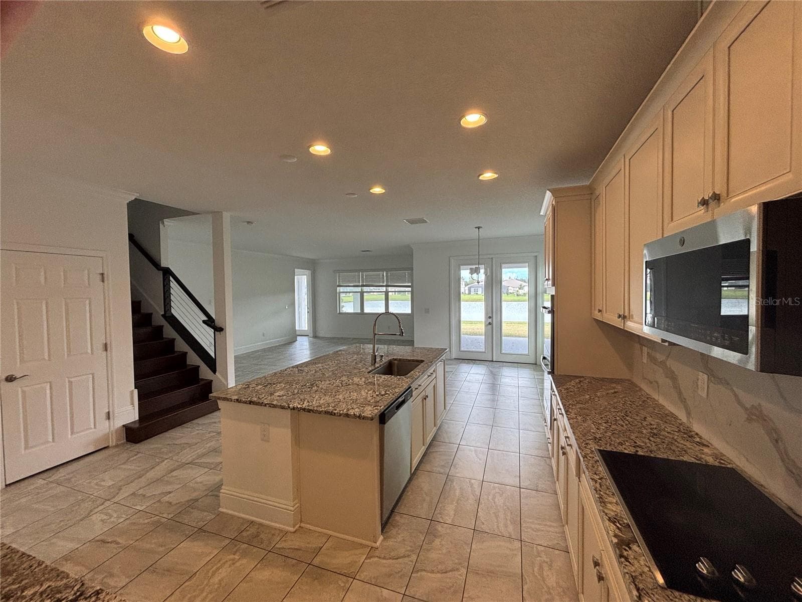 Single Family Residence at 12964 WILLOW GROVE DR, RIVERVIEW, photo 16 of 31