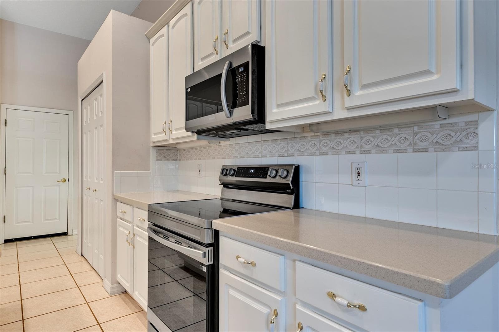 Single Family Residence at 1630 MORGANS MILL CIR, ORLANDO, photo 8 of 64