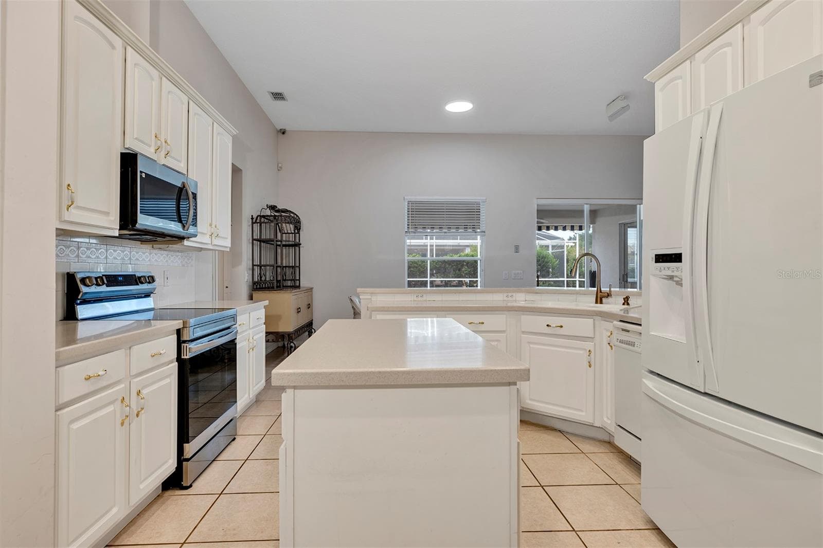 Single Family Residence at 1630 MORGANS MILL CIR, ORLANDO, photo 6 of 64