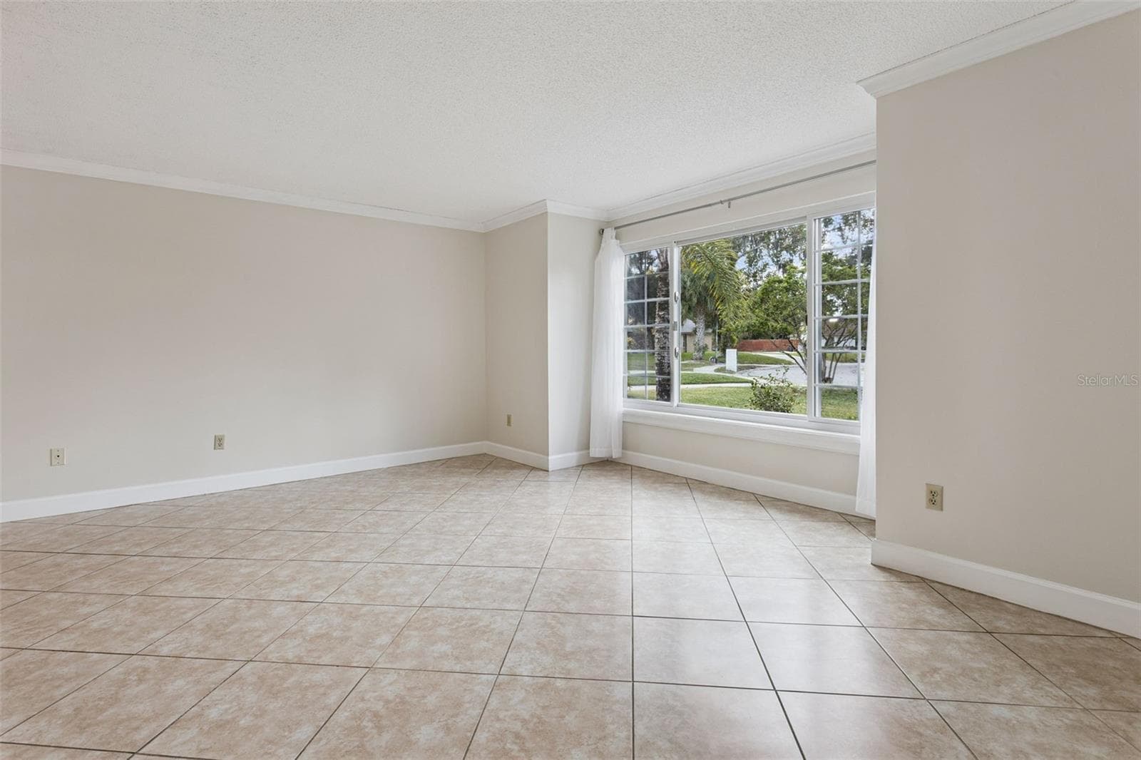 Living Room - 260 E HORNBEAM DR, LONGWOOD