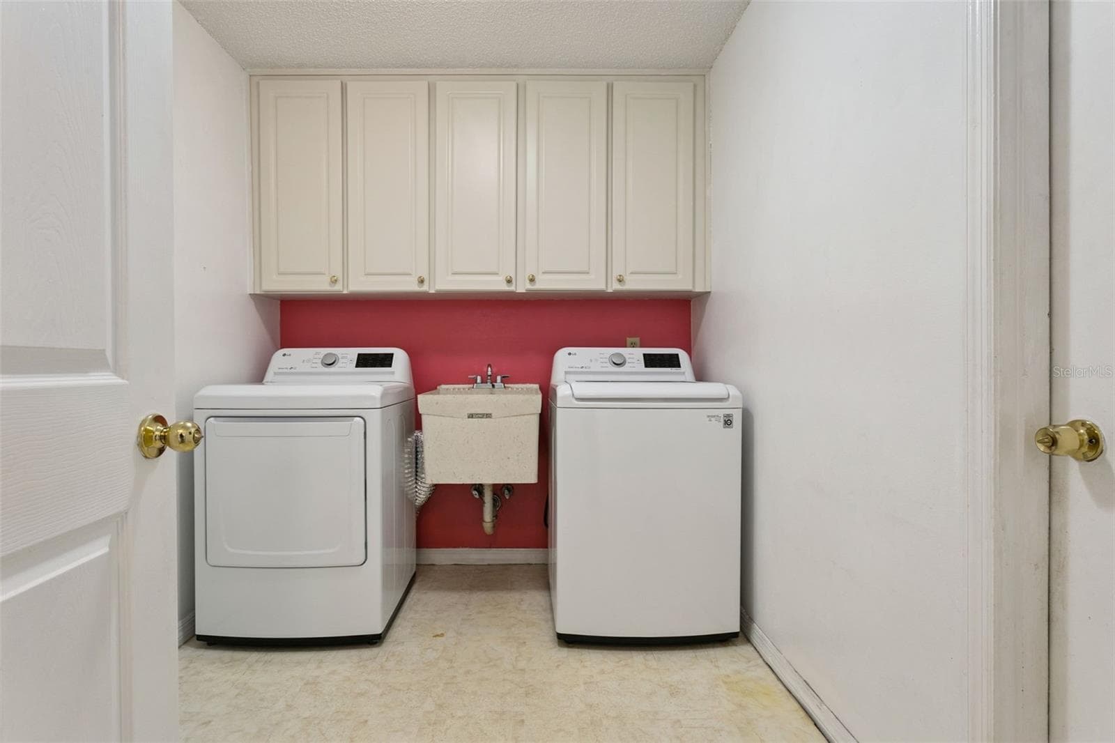 Laundry - 260 E HORNBEAM DR, LONGWOOD