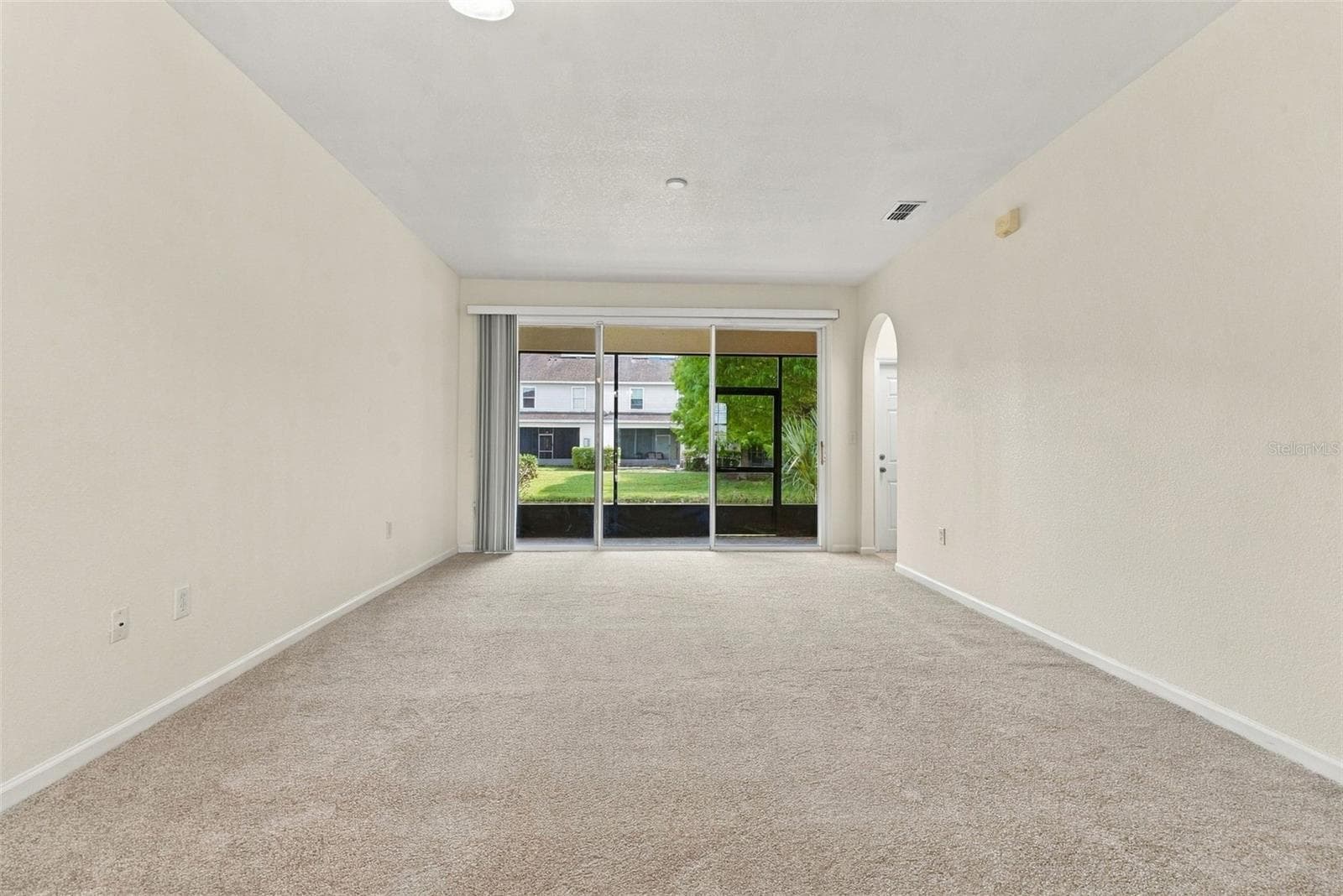 Living Room - 4994 TOWN TER N, KISSIMMEE