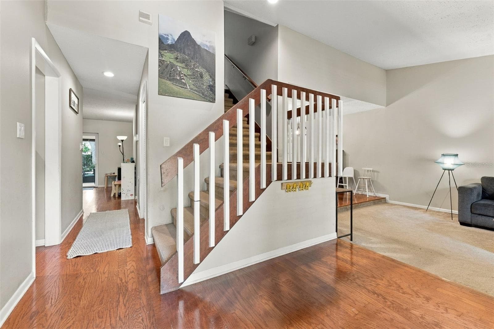Single Family Residence at 15801 COUNTRY LAKE DR, TAMPA, photo 6 of 50