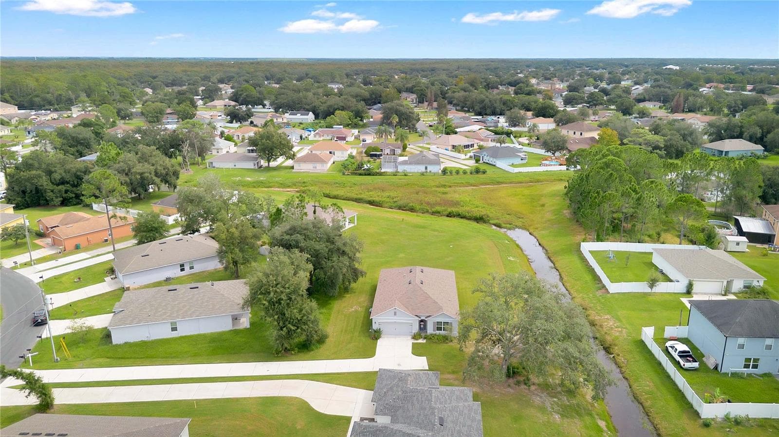 Single Family Residence at 658 COTULLA DR, KISSIMMEE, photo 4 of 34